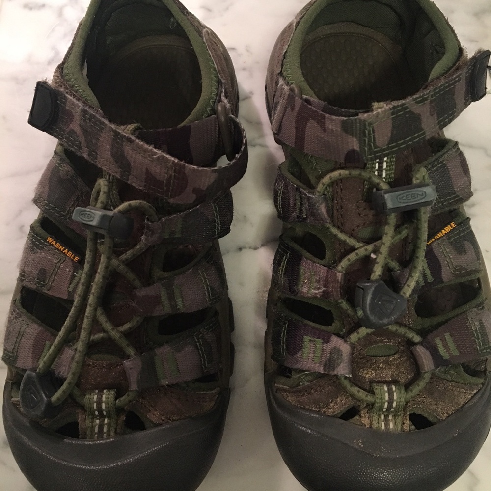 Keen Boy's Newport H2 Sandal size 1